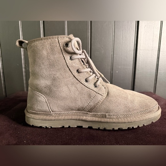 UGG Men’s Gray Suede Lace-Up Boots Size 8 main image 10